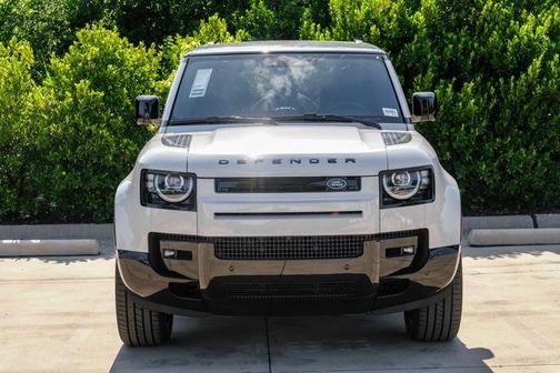 Borasco Grey 2026 Land Rover Defender P400 X-Dynamic SE