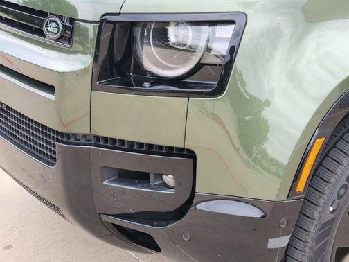 Woolstone Green 2026 Land Rover Defender P400 X-Dynamic SE