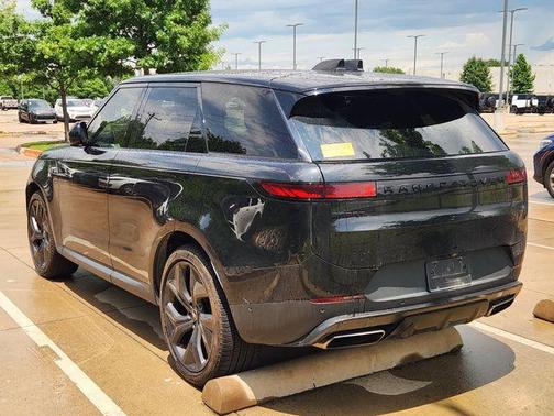 Santorini Black 2024 Land Rover Range Rover Sport SE