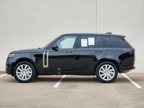 Santorini Black 2024 Land Rover Range Rover P400 SE