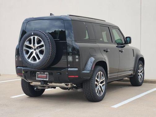 Santorini Black 2026 Land Rover Defender P400 X-Dynamic SE