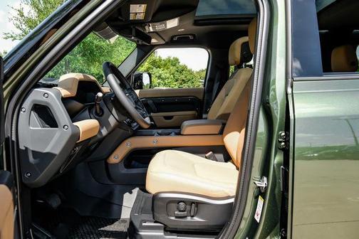 Woolstone Green 2026 Land Rover Defender P500 X-Dynamic SE
