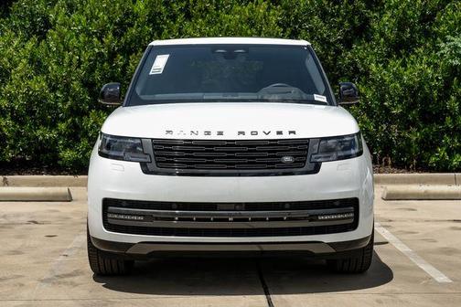 Fuji White 2026 Land Rover Range Rover P400 SE