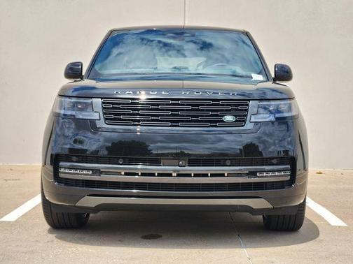 Santorini Black 2026 Land Rover Range Rover P400 SE 7 Seat