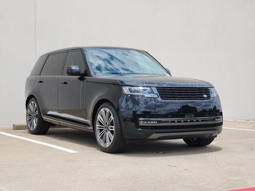 Santorini Black 2026 Land Rover Range Rover P400 SE 7 Seat