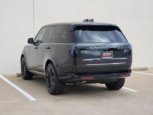 Carpathian Grey 2026 Land Rover Range Rover P400 SE