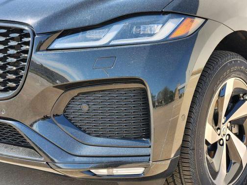 Santorini Black 2026 Jaguar F-PACE P250 R-Dynamic S
