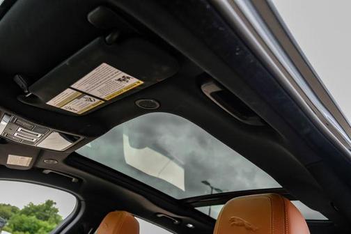Santorini Black 2026 Jaguar F-PACE P250 R-Dynamic S