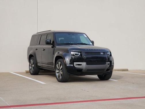 Santorini Black 2026 Land Rover Defender P500 V8