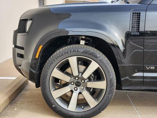 Santorini Black 2026 Land Rover Defender P500 V8