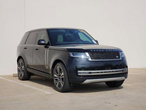 Santorini Black 2025 Land Rover Range Rover P550e SE