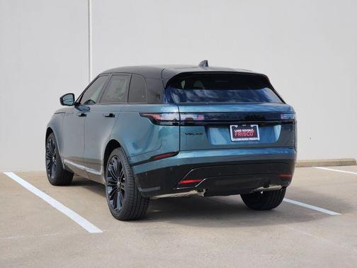 Giola Green 2026 Land Rover Range Rover Velar P250 Dynamic SE