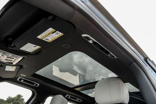 Varesine Blue 2025 Land Rover Range Rover Sport P360 SE