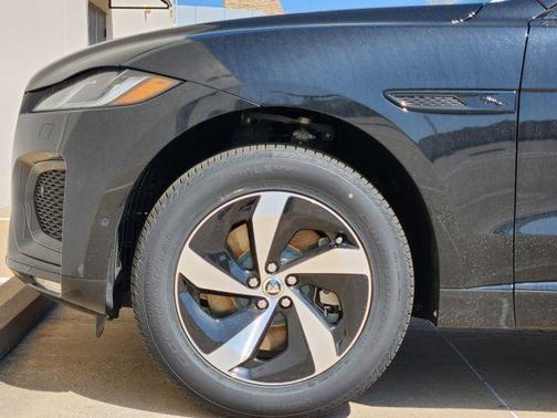 Santorini Black 2026 Jaguar F-PACE P250 R-Dynamic S