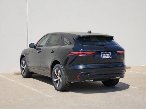 Santorini Black 2026 Jaguar F-PACE P250 R-Dynamic S