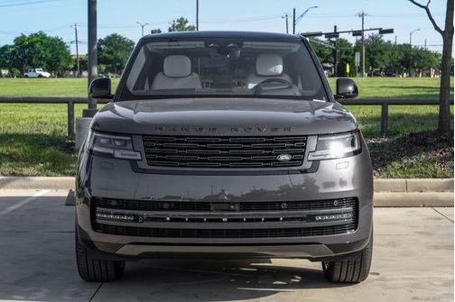 Charente Grey 2026 Land Rover Range Rover P400 SE 7 Seat