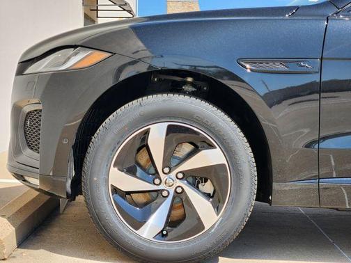 Santorini Black 2026 Jaguar F-PACE P250 R-Dynamic S