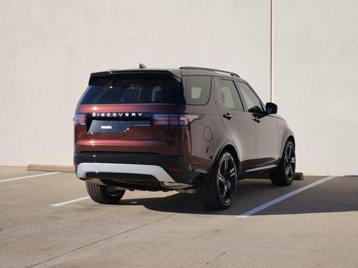 Sedona Red 2026 Land Rover Discovery GEMINI EDITION
