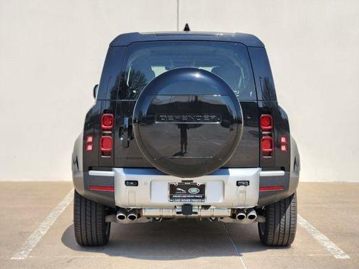 Santorini Black 2024 Land Rover Defender P500 SE