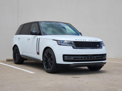 Fuji White 2026 Land Rover Range Rover P400 SE