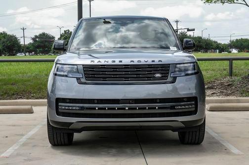 Eiger Grey 2026 Land Rover Range Rover P400 SE