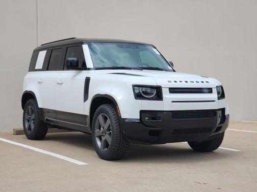Fuji White 2026 Land Rover Defender P400 X-Dynamic SE