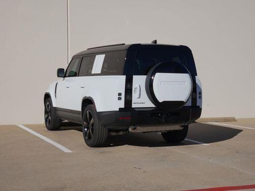 Fuji White 2026 Land Rover Defender P300 S
