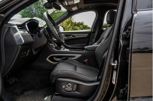 Santorini Black 2026 Jaguar F-PACE P250 R-Dynamic S