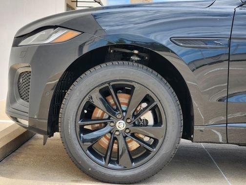 Santorini Black 2026 Jaguar F-PACE P250 R-Dynamic S