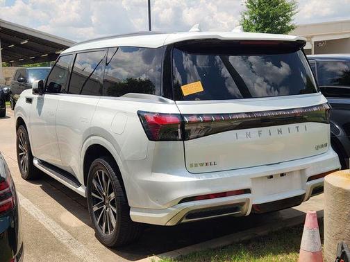 Radiant White 2025 INFINITI QX80 SENSORY