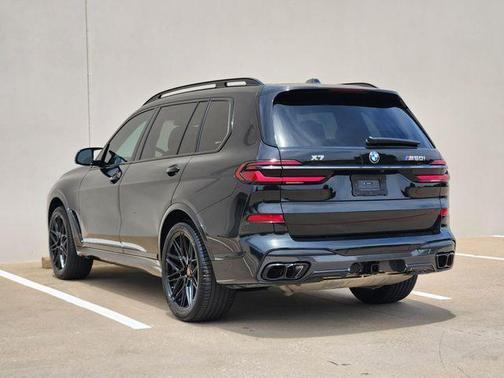 Black Sapphire Metallic 2024 BMW X7 M60i