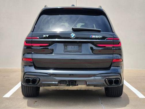 Black Sapphire Metallic 2024 BMW X7 M60i