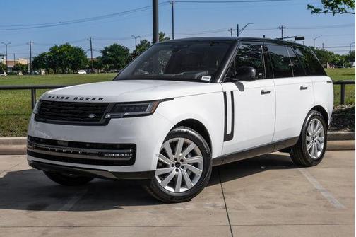 Fuji White 2026 Land Rover Range Rover P400 SE