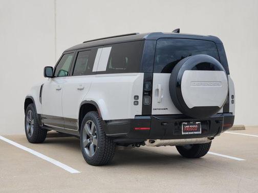 Borasco Grey 2026 Land Rover Defender P400 X-Dynamic SE