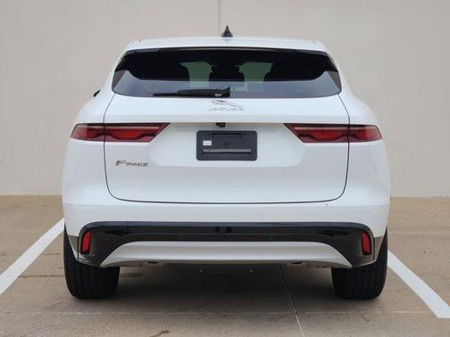 Fuji White 2023 Jaguar F-PACE S