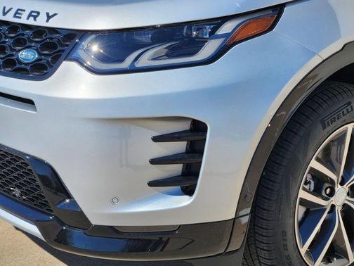 Hakuba Silver 2026 Land Rover Discovery Sport LANDMARK