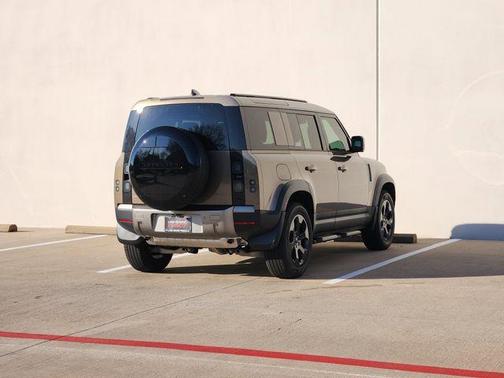Gondwana Stone 2026 Land Rover Defender 110 S