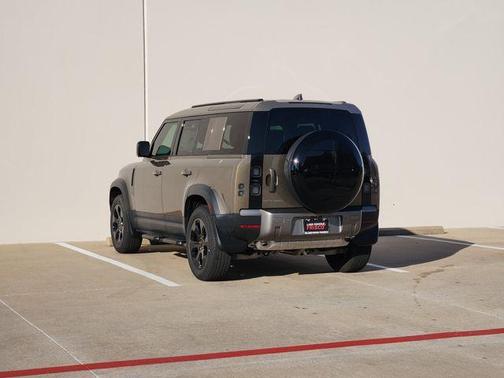 Gondwana Stone 2026 Land Rover Defender 110 S