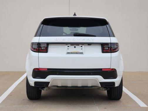Fuji White 2025 Land Rover Discovery Sport S