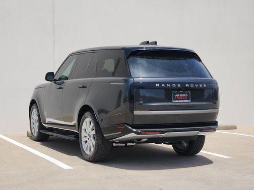 Carpathian Grey 2026 Land Rover Range Rover P400 SE