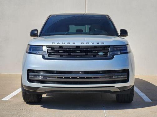 Hakuba Silver 2024 Land Rover Range Rover P530 SE