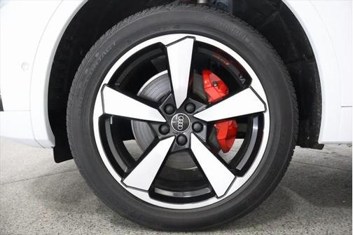 2024 Audi Q5 45 S line Prestige