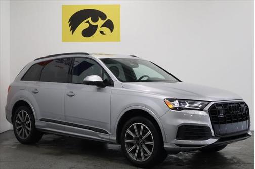 2022 Audi Q7 45 Premium Plus