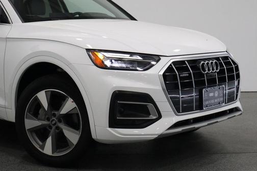 2023 Audi Q5 40 Premium Plus