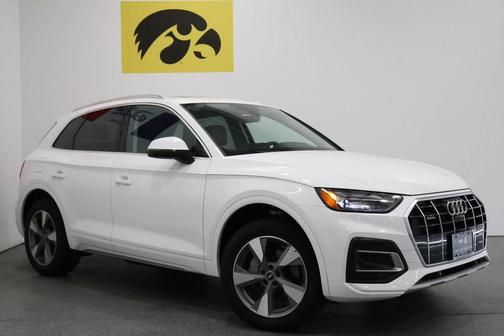 2023 Audi Q5 40 Premium Plus