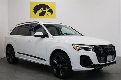 2025 Audi Q7 55 Premium Plus