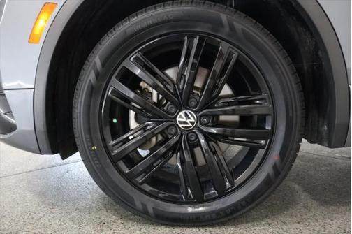 2022 Volkswagen Tiguan 2.0T SE R-Line Black 4MOTION