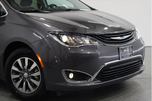 2019 Chrysler Pacifica Hybrid Touring L