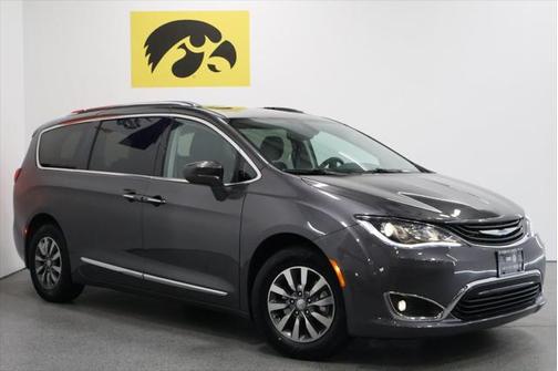 2019 Chrysler Pacifica Hybrid Touring L