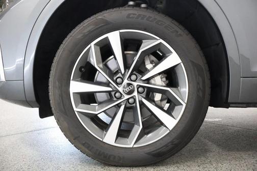 2022 Audi Q5 45 S line Premium Plus
